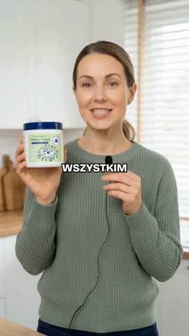 Product beat of the remade ad: the presenter holds the pack by her shoulder